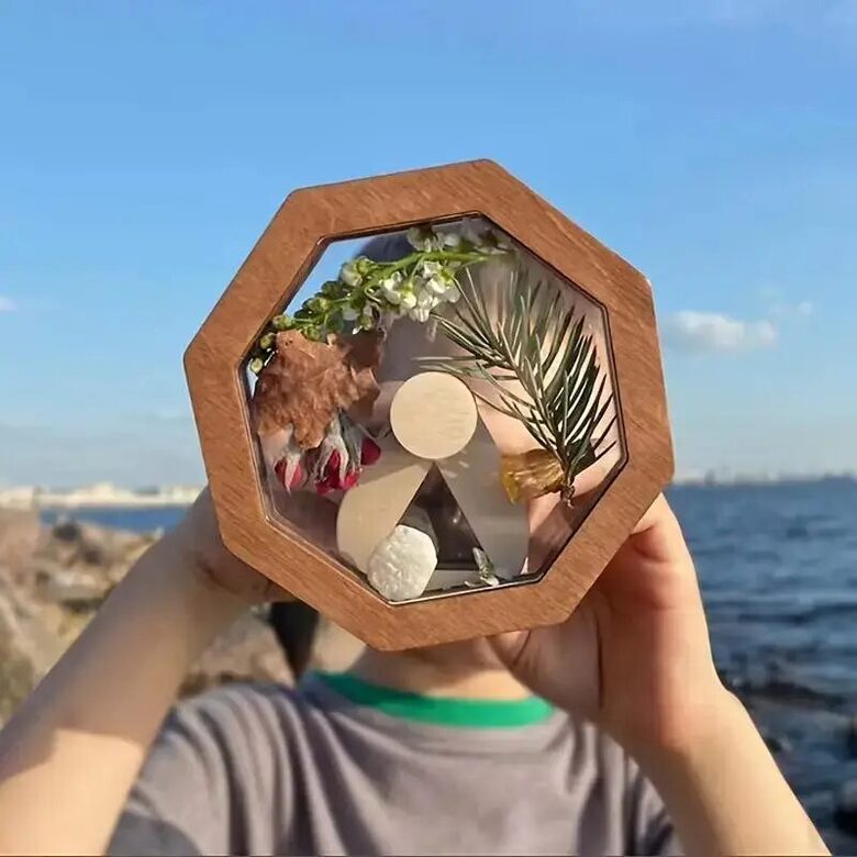 THINKER TOTS TinyExpo wooden kaleidoscope